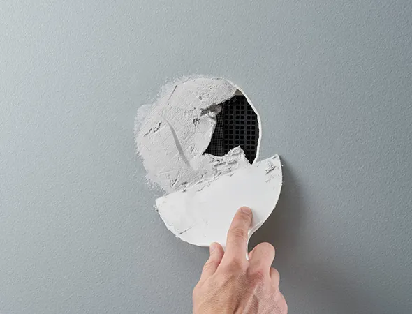 Fast, affordable drywall installation in Tifton, GA including crack repair and full surface finishing.