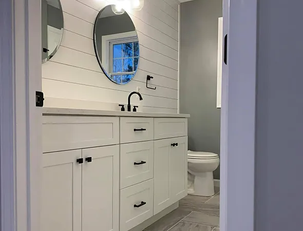 Fast and professional kitchen cabinet installation in Quitman, GA with modern designs and lasting finishes.